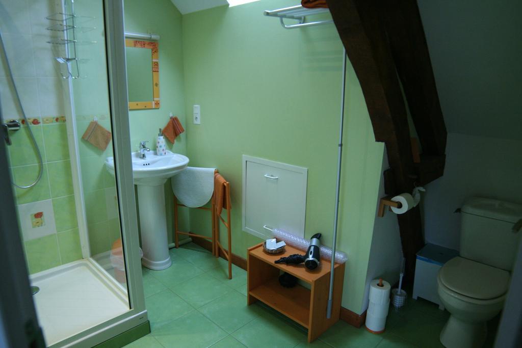 Chambre D'Hotes Du Domaine De La Haute Poignandiere Saint-Germain-de-la-Coudre Zimmer foto